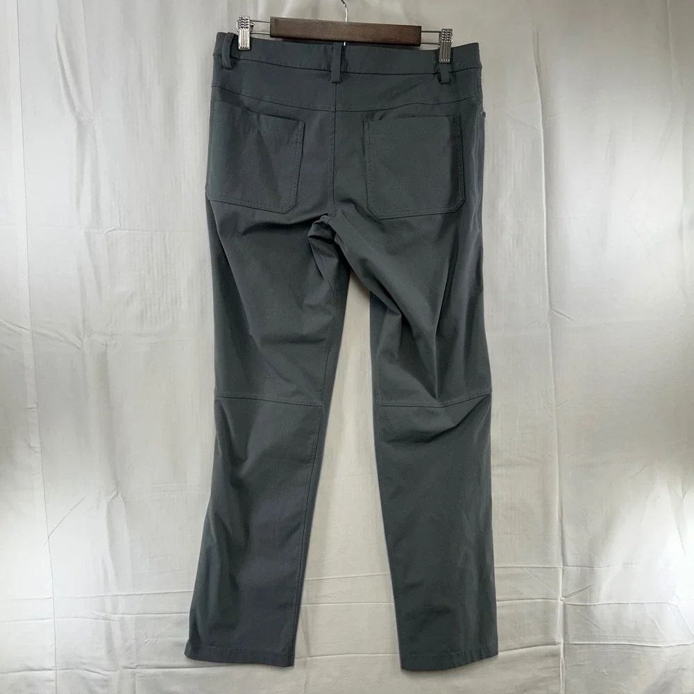 Lululemon Commission Pants Mens 30x30 Gray Technical Slim Fit Chino LM5335S